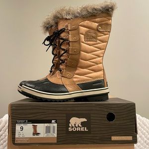 Women’s Sorel Boots - NIB Size 9
